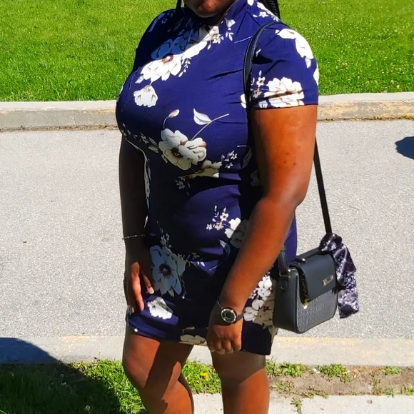 Dress - Picture 1 of 2